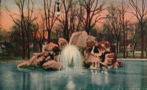 Vintage Postcard Military Park Fountain Indianapolis Indiana Majestic Publishing