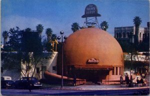 Hollywood Brown Derby Restaurant CA Postcard PC58