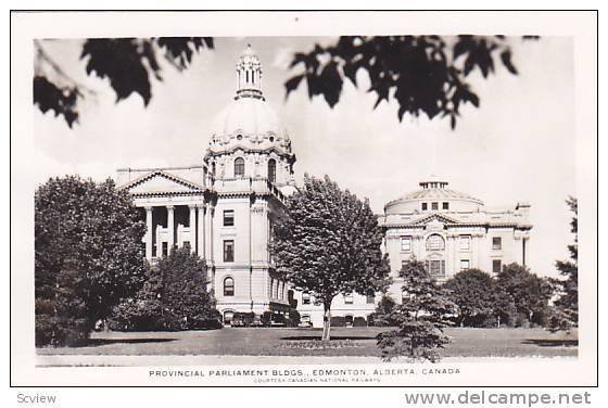 RP: Parliament Bldgs , EDMONTON , Alberta , 30-40s