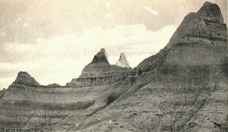 C.1907 The Sentinels Bad Lands South Dakota McNamara Pub. Vintage Postcard P79 