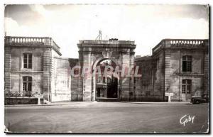 Saint Maixent - L & # 39Ecole Gate Kitten - Old Postcard