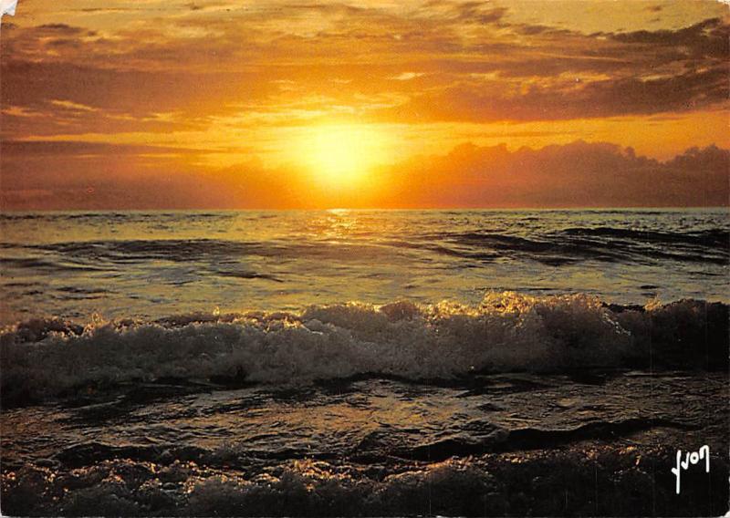 France Coucher De Soleil Sur La Mer Sea Sunset Hippostcard