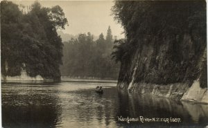 PC NEW ZEALAND, WANGANUI RIVER, Vintage REAL PHOTO Postcard (b43865)