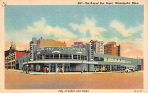 MINNEAPOLIS, Minnesota MN   GREYHOUND BUS DEPOT Northland Station & Bus Postcard 