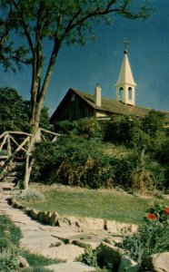 USA Bishop Lamy's Chapel Santa Fe New Mexico Chrome Postcard 08.66