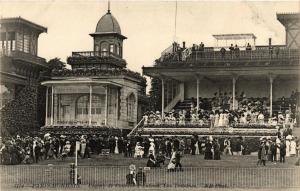 CPA AK PARIS MONDAIN 16e Champ de Courses d'AUTEUIL Tribunes ND Phot (700820)