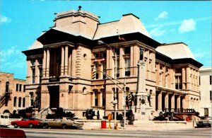 Crawfordsville, IN Indiana MONTGOMERY COUNTY COURT HOUSE & War Memorial Postcard