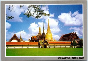 M-52871 View of the back of Wat Phra Keo Bangkok Thailand