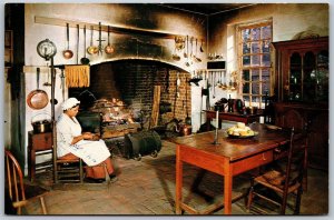 Vtg Williamsburg Virginia VA Kitchen Governor's Palace Chrome View Postcard