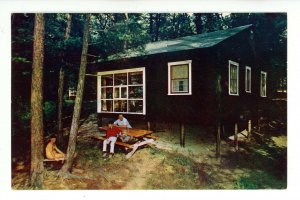 VT - Shoreham. Hand's Cove Family Cottage Colony