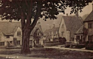 BIBURY GLOUCESTERSHIRE ENGLAND~VILLAGE VIEW~CALL CAMBRIA SERIES PHOTO POSTCARD