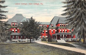 State College, Pennsylvania, Ladies' Cottage, AA370-10