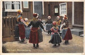 B94335 marken rondedans types folklore costumes children  netherlands