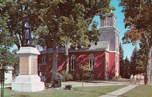 CHESTER, VT Vermont  FIRST BAPTIST CHURCH~Civil War Memorial  STUDENTS  Postcard