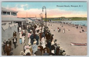 1910's NEWPORT BEACH RHODE ISLAND CROWD SCENE ANTIQUE POSTCARD