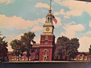 Postcard Henry Ford Museum Entrance in Dearborn, MI        X4