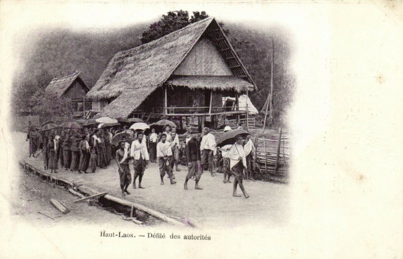 PC CPA LAOS INDOCHINA HAUT LAOS DÉFILÉ DES AUTORITÉS (b23463)