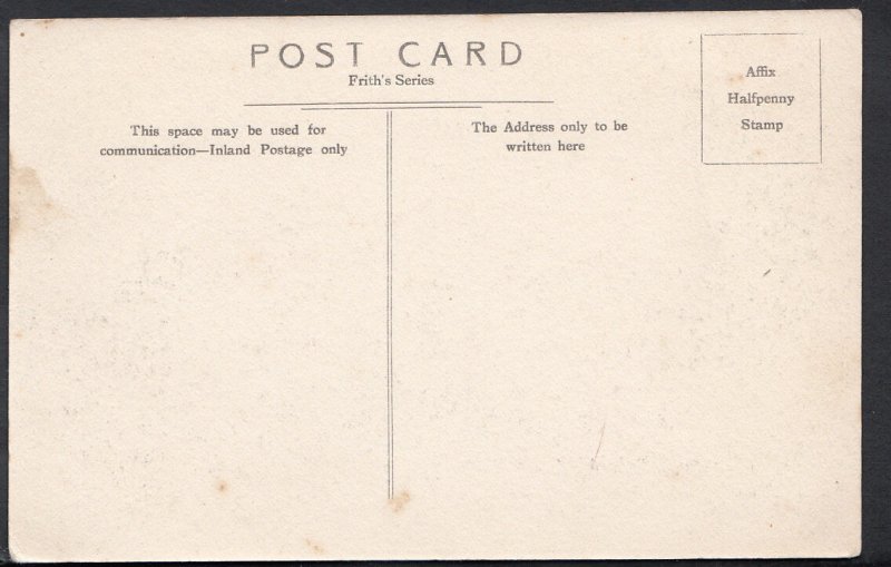 Surrey Postcard - Reigate Parish Church   BB763