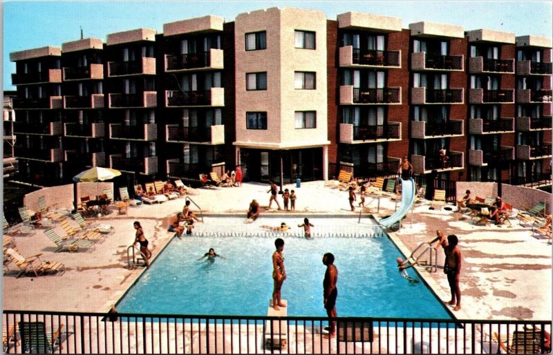 Travelers Motor Lodge Wildwood New Jersey NJ Swimming Pool Postcard UNP VTG 