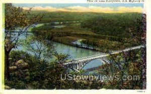 View on Lake Taneycomo in Branson, Missouri