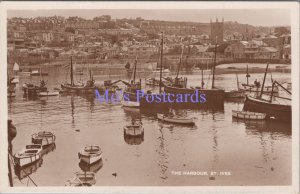 Cornwall Postcard - St Ives, The Harbour  DC2217