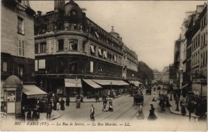 CPA PARIS 6e - La Rue de Sévres (53685)