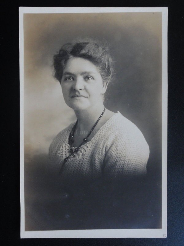 Studio Portrait: A Women - Old RP Postcard Pub Jno Emberson, Wimbledon