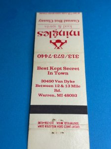 Vintage Matchbook Cover Mingles Restaurant Warren, Michigan MB162