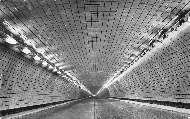 BR52825 Tunnel routier de la croix rousse Lyon    France