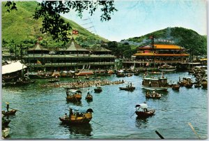 VINTAGE CONTINENTAL SIZE POSTCARD DRAGON BOATS & RESTAURANTS ABERDEEN HONG KONG