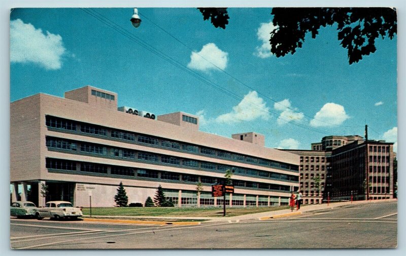 Postcard MI Ann Arbor University of Michigan Kresge Medical Research Bldg AF11