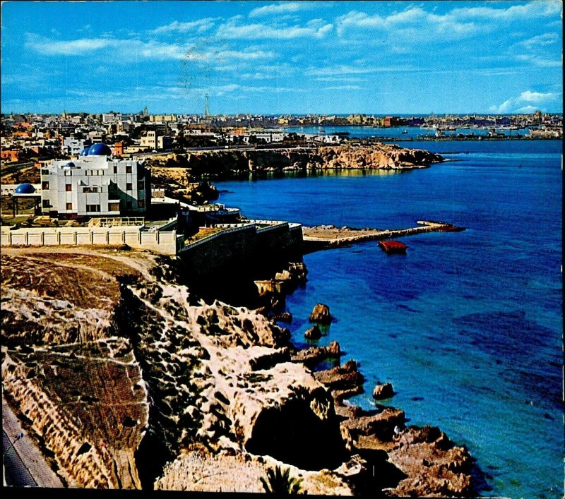 CI01290 libya tripoli general view mediteranean sea traditional arab architectur 