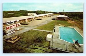 Postcard NC Buxton Cape Hatteras Outer Banks OBX Falcon Motel Vintage I8