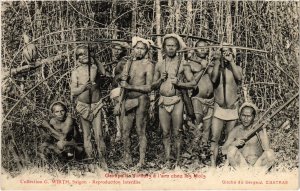 PC GROUPE DE TIREURS A L'ARC CHEZ LES MOIS VIETNAM INDOCHINA (a36668)