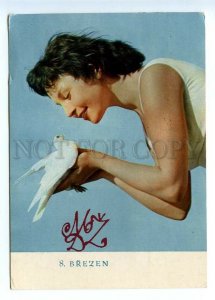 495700 Czechoslovakia actress holding dove of peace real post to USSR Old