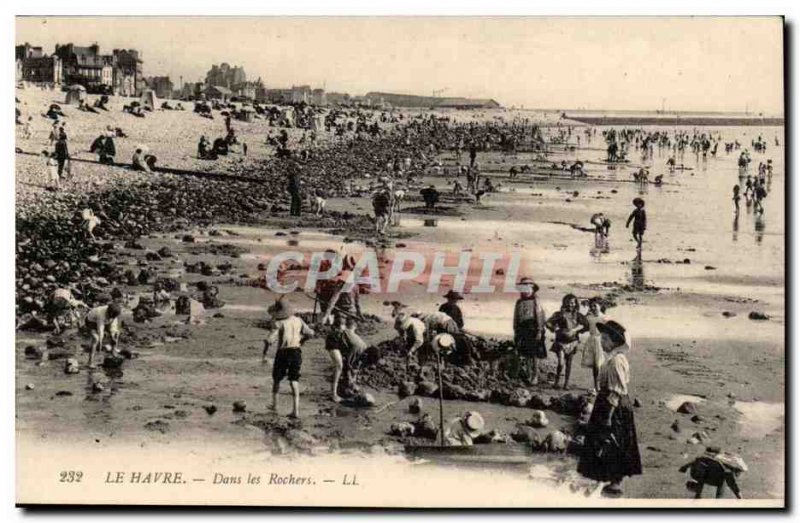 Le Havre Old Postcard On the rocks (children)