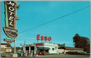 BEAUPORT P.Q. CANADA ESSO GAS STATION MOTEL DES BOULEVARDS VINTAGE POSTCARD