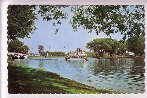 Little Trillium, Paddle Wheel Boat, Centre Island, Toronto, Ontario