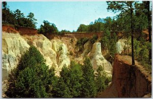 VINTAGE POSTCARD PROVIDENCE CANYON LOCATED NEAR LUMKIN GEORGIA 1960s