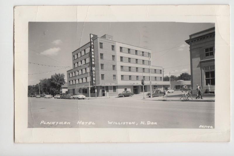 North Dakota ND Real Photo RPPC Postcard WILLISTON Plainsman Hotel Cars