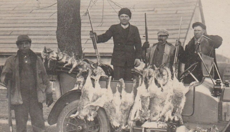 Scribner NEBRASKA RPPC c1918 JACKRABBIT HUNT Hunters Posing DEAD RABBITS Car NE