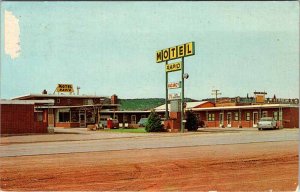 Postcard MOTEL SCENE Rapid City South Dakota SD AO1711