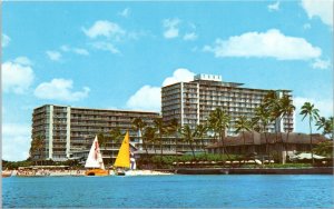 Postcard Hawaii - The Reef Hotel - view from ocean