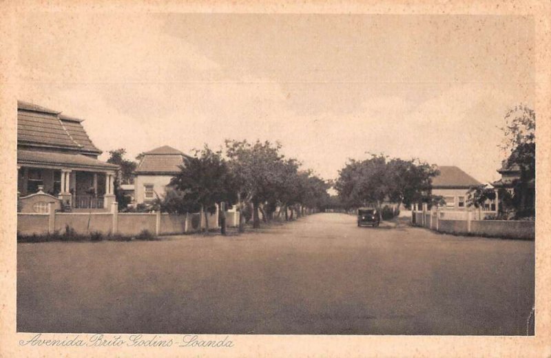 Luanda Angola Africa Briot Godins Avenida Street Scene Vintage Postcard AA38386