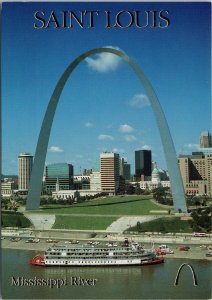 Saint Louis MO St. Louis Mississippi River Arch Sternwheeler Unused Postcard C7