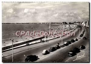Modern Postcard La Cote d'Amour La Baule The Inf Boulevard Ocean and the Beach