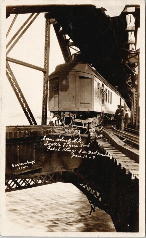 GNR Train Accident New Westminster BC c1909 Barrowclough RPPC Postcard F68