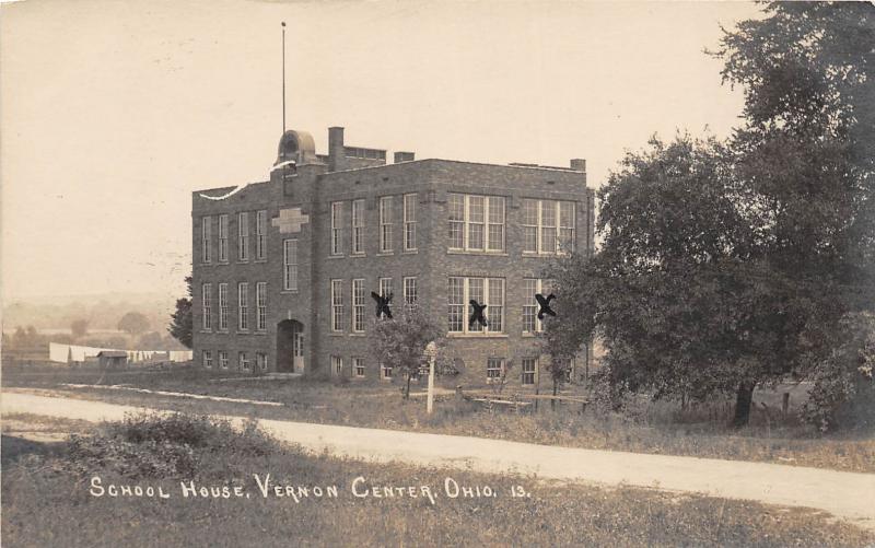 E19/ Vernon Center Richland County Ohio c1910 Photo RPPC Postcard School House