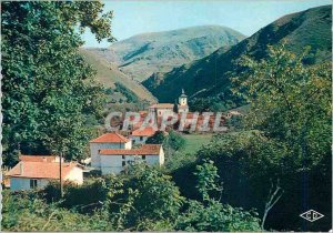 Postcard Modern Itxassou Old Village at the foot of the Arsamendi Reflections...