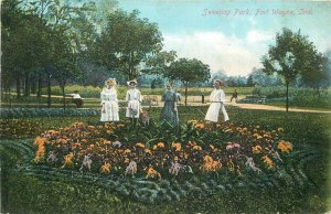 Postcard Indiana Fort Wayne Sweeney Park Longfield 23-7282
